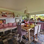 Casa Mileti Bed & Breakfast 3*